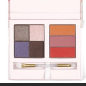 Into the Garden color compact set